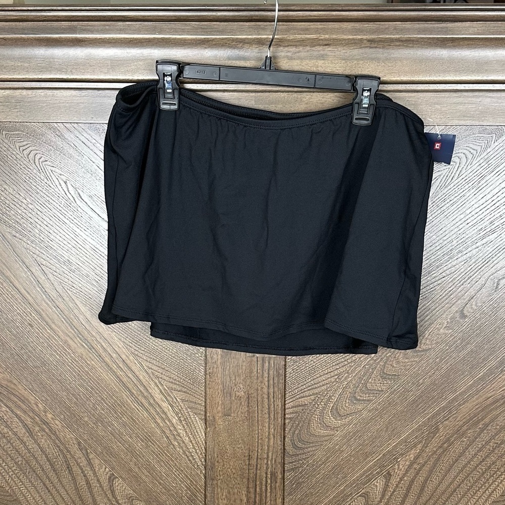 Chaps Plus Size Swim Skort Size 18
